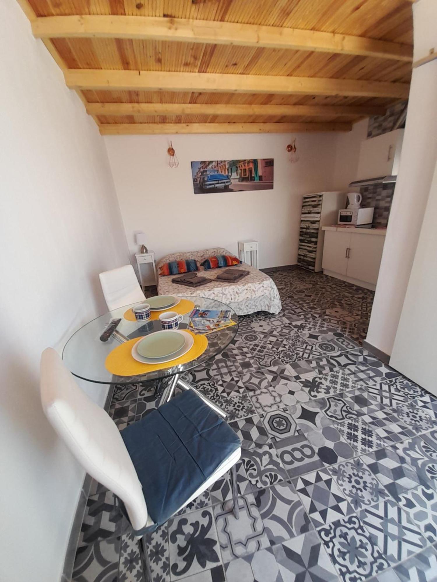 Estudio Dominicana In Albufeira Gale Экстерьер фото